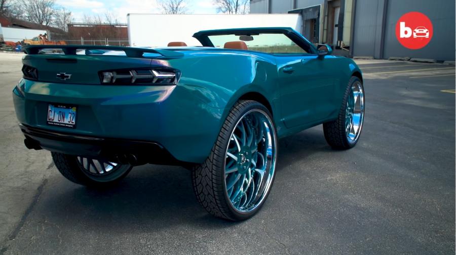  Chevrolet Camaro Convertible on Forgiato Wheels (BLOCCO) 2018 года  (фото 3 из 7)